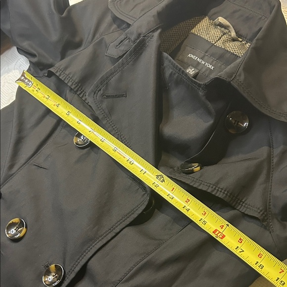 Jones New York Black Double-Breasted Trench Coat. Wool blend upper lining. Small - Picture 14 of 16